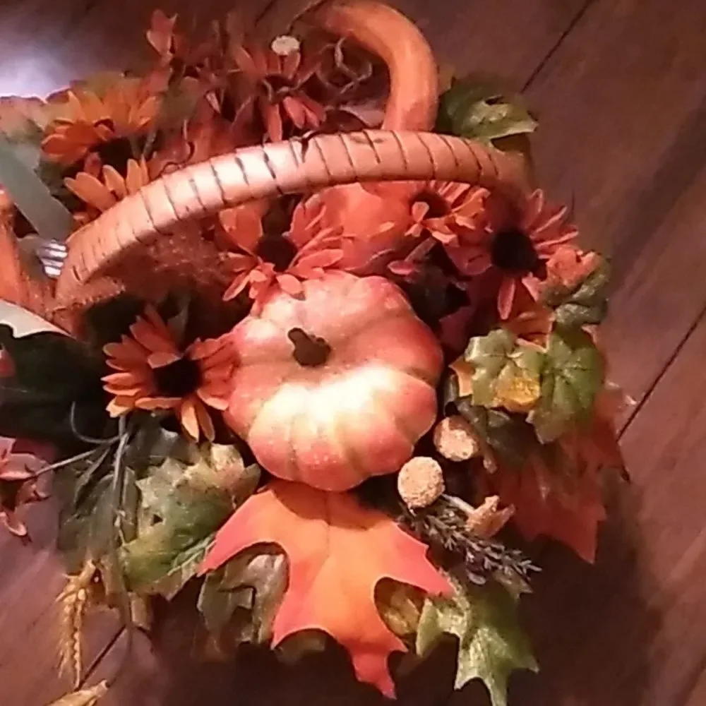 Small Fall Floral/Pumpkin Basket